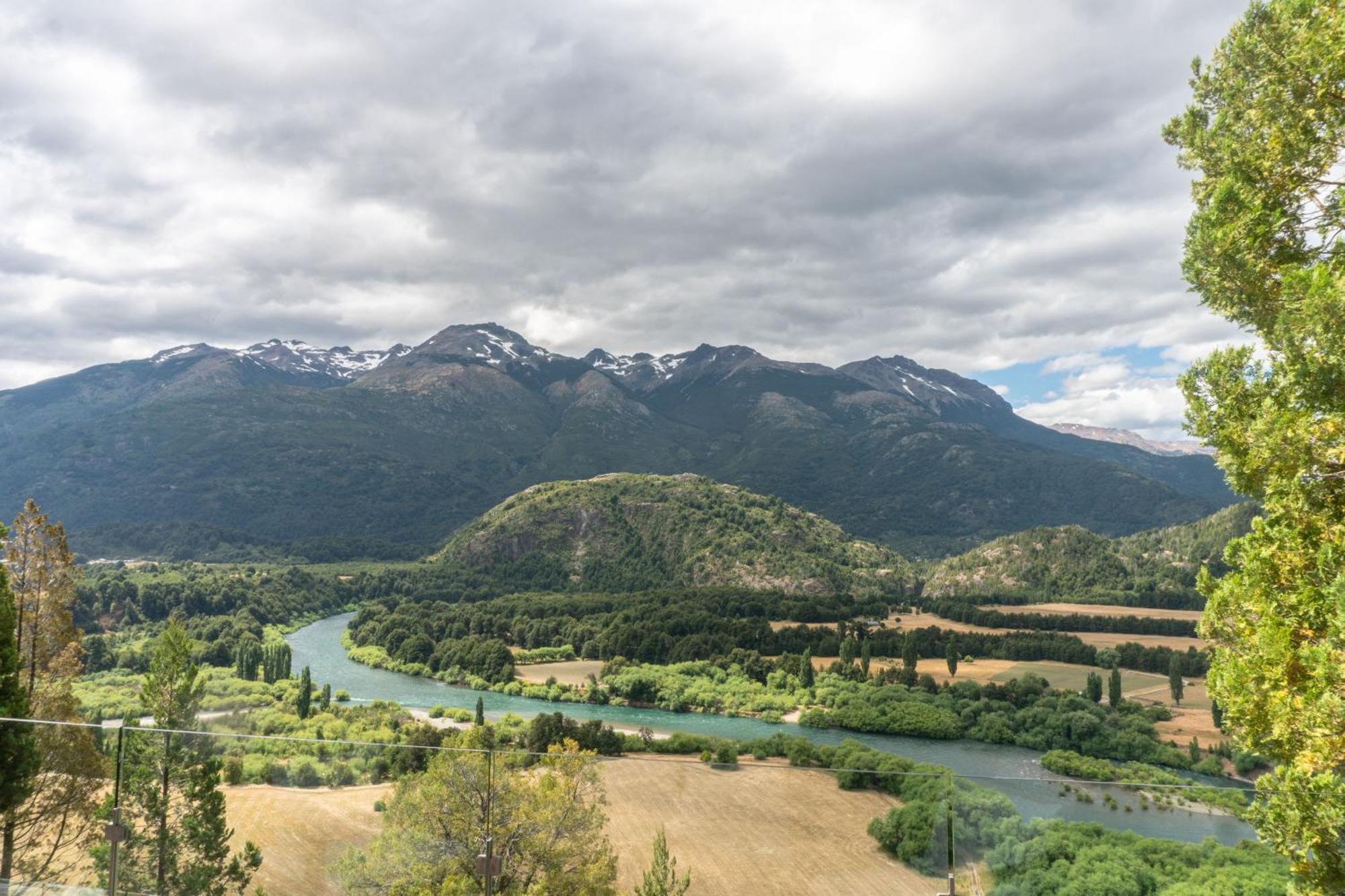 Uman Lodge Patagonia Chile Futaleufú Eksteriør billede
